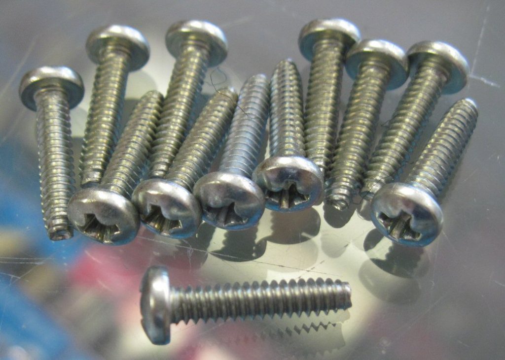 Fender PCB Circuit Board Standoff Screws 0028937049 0028937000