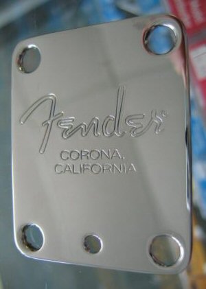 Fender Corona California Neck Plate with Micro Tilt 0991445100