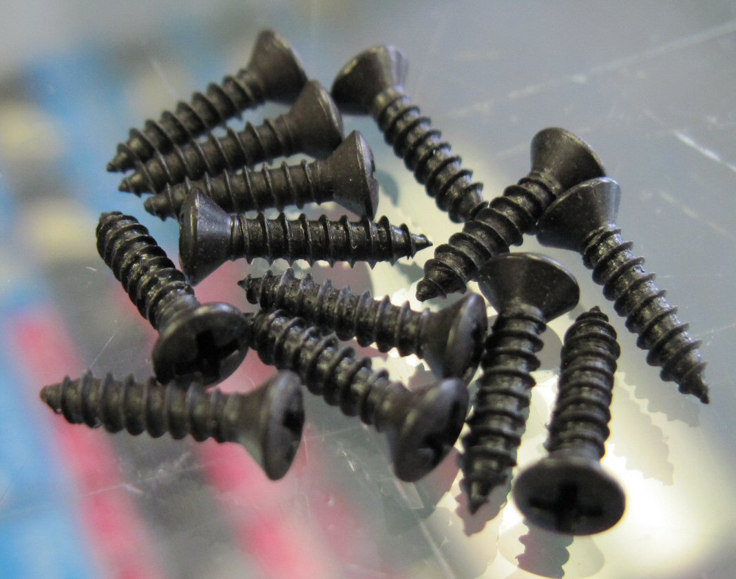 fender pickguard screws black