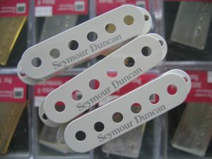 Seymour Duncan Stratocaster pickup covers – white