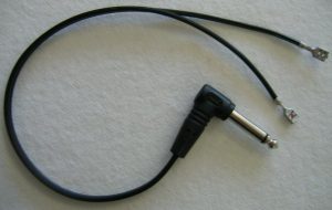 Fender Speaker Cable Assy Right Angle 13.5” 0038566000