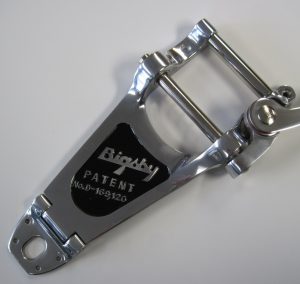 Bigsby B7 Vibrato Tailpiece Kit for Les Paul 0868013005