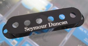 Seymour Duncan Stratocaster pickup cover – black