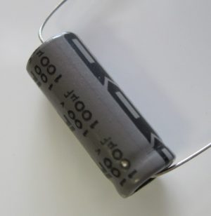 Capacitor 100uF 100V Axial Electrolytic 0026502000