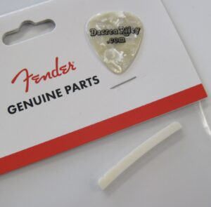 Fender Pre-slotted Bone Nut 9.5″ Radius Electric Guitar 0994403000